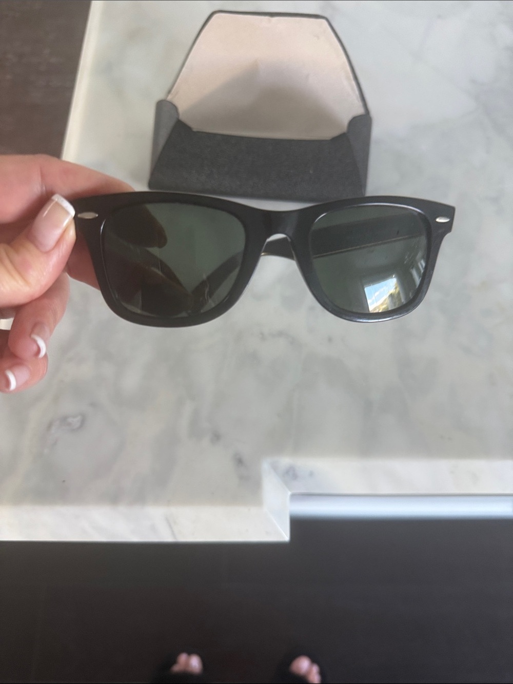 Classic Black Wayfarer-Style Sunglasses with Dark Lenses black